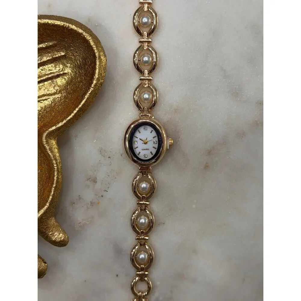 Pearl Bracelet Women’s Watch, Oval Dial 26mm, Quartz Watch, Gift for Her